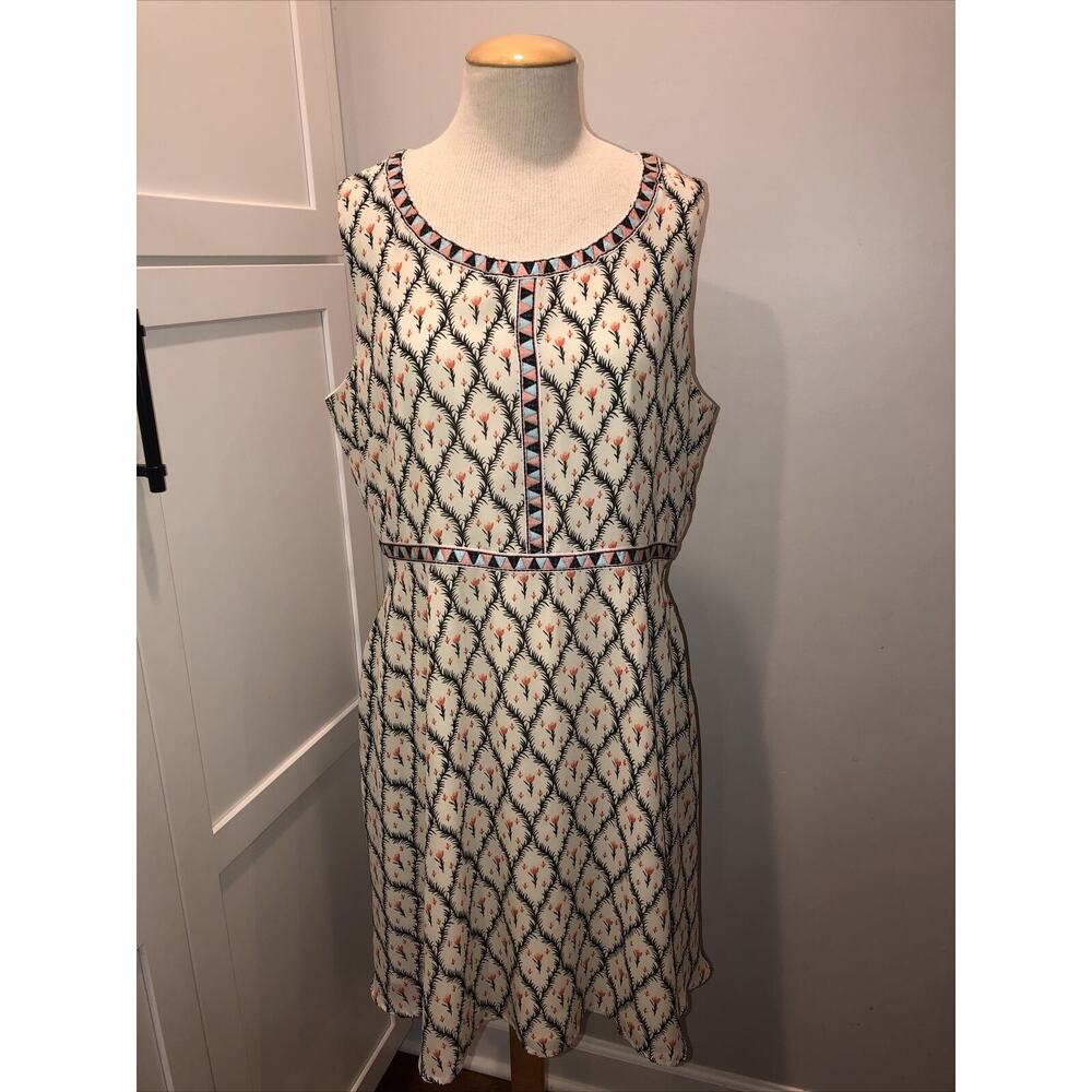 Molly Bracken Dress Sz XL Floral Fit & Flare NWT Multicolor Woven Pockets